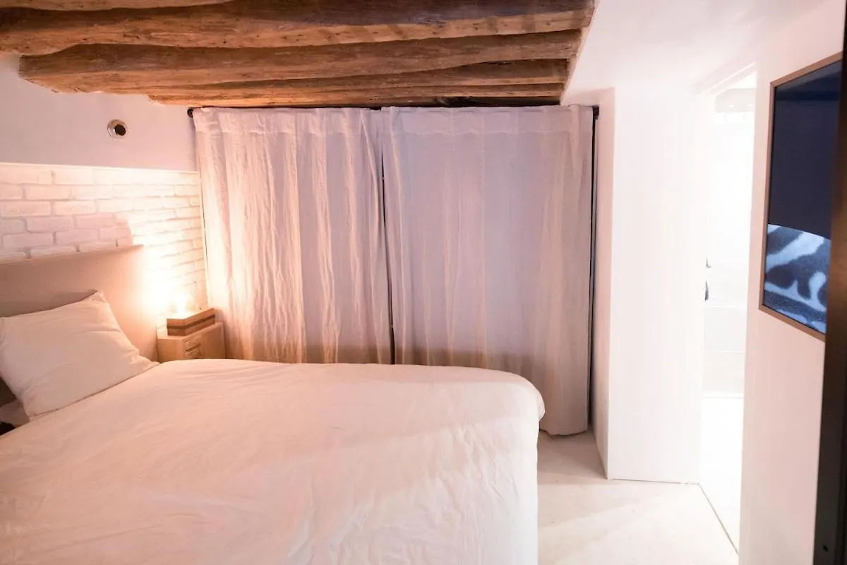 Artist'S Mini Loft - Marais Apartment Paris
