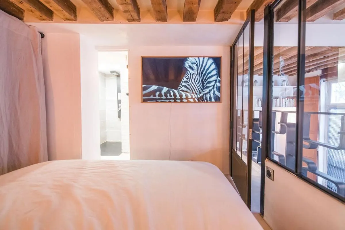 Artist'S Mini Loft - Marais Apartment Paris